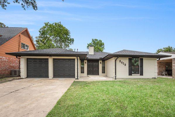 Farah Roewe - Coldwell Banker Realty