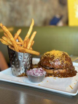 Chili burger with fries