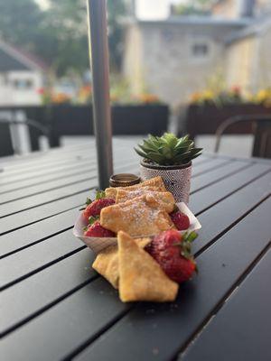 Festival Special - strawberry cheesecake wontons!
