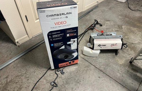 Lake Worth's Garage Door Services