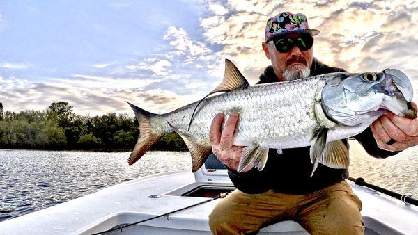 Clearwater Beach fishing charters for inshore, nearshore & offshore trips targeting redfish, snook, tarpon, grouper & snapper year-round