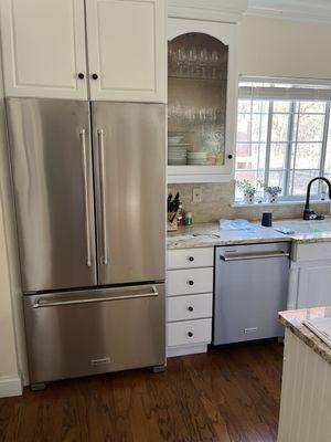 New refrigerator and dishwasher!