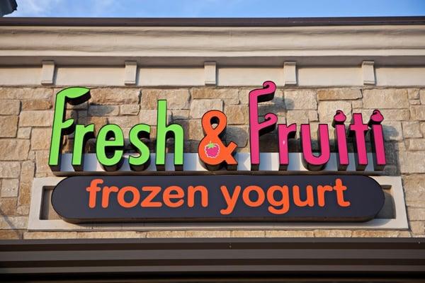 Fresh & Fruiti Frozen Yogurt