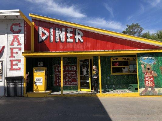 U-B's Diner exterior.