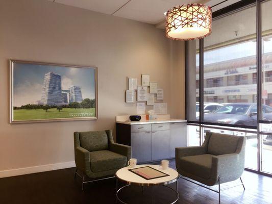 CTBC Bank Lobby - Clean and Tidy!