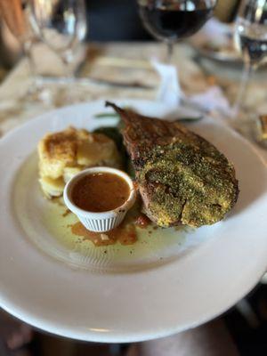 Luc's Cafe & Restaurant