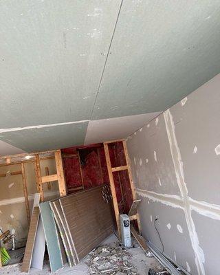 Golden Hands Construction