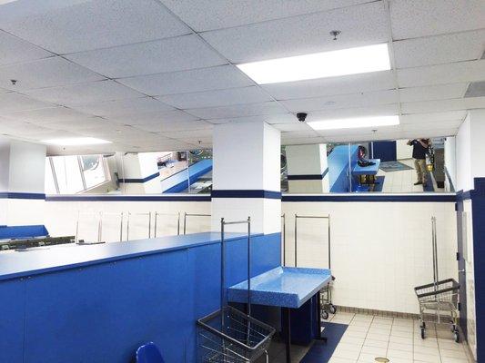 SpinCo cart and folding stations