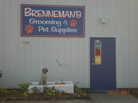 Brenneman's Grooming & Pet Supplies