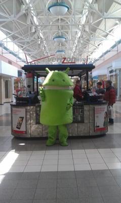 The Droid comes to One Stop Bourbonnais