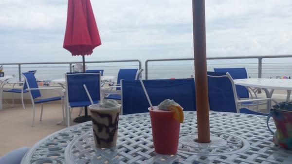 Sandbar Cafe & Lounge