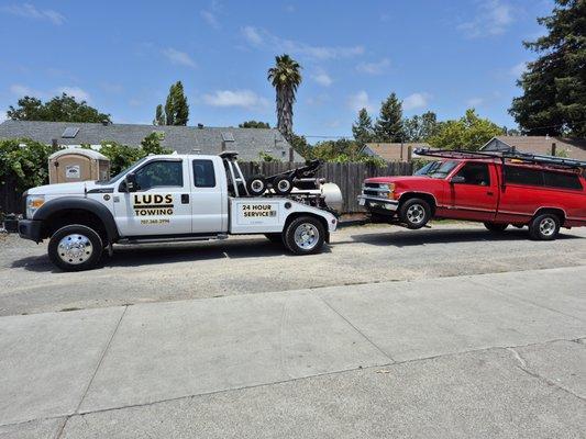 Luds Towing