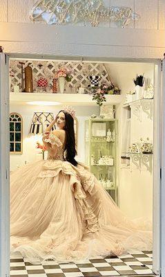 Quinceañera photoshoot at Casa Ylang Ylang perfumery