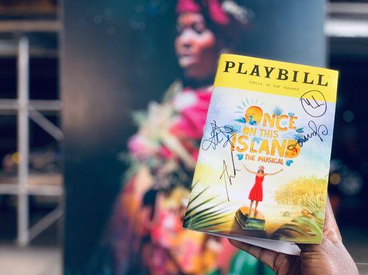 A few of the cast members signed my playbill.