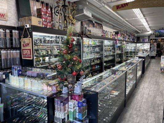 High Stone smoke shop We will give the best price on Christmas and New Year Merry Christmas and happy new year to everyone