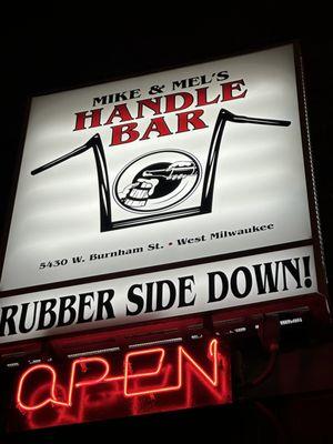 Mike & Mel’s Handle Bar