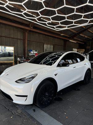 Proud to offer the best auto window tint in the San Francisco Bay area! Hablamos Espanol! Call for a free quote!