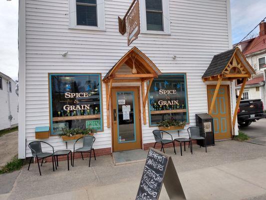 Spice & Grain