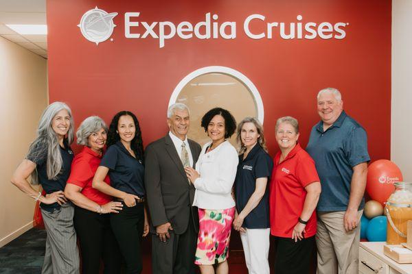 Expedia Cruises Bountiful, Utah        Hours                                   M-F 9:00am to 5:00pm              Sat 9:00am to 1:00pm
