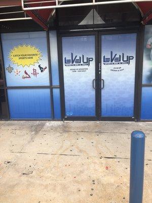 Level Up Sports Bar & Grill