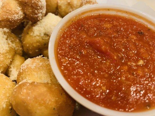 Garlic knots