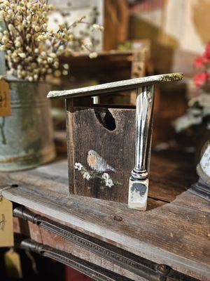 The Birdhouse of Orange