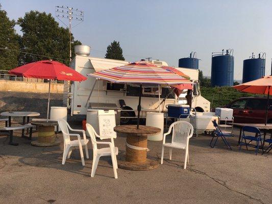 Look for the Chevron then spot this area. This is the place.