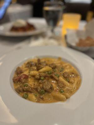 Mannino's Restaurant and Lounge