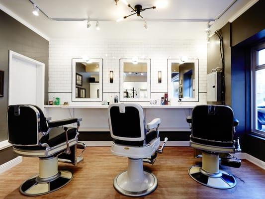 Moe's Barber and Beauty