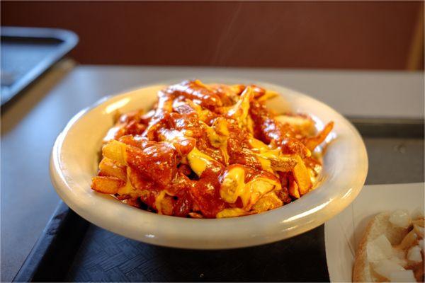 Large fry with chili and cheese