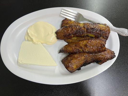 Maria's Pupuseria Restaurante