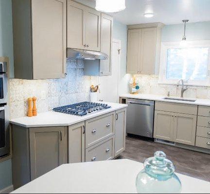 Kitchen remodel complete. Such a fun project.