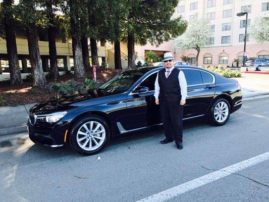 Golden Limo Worldwide