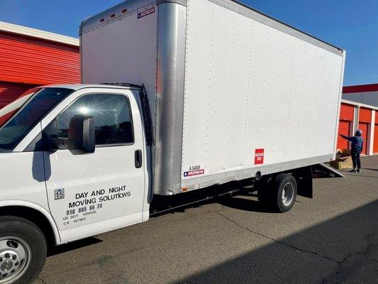 Day and Night Moving Solutions