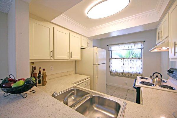 EAT IN OR SERVE THRU OPEN COUNTER