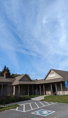 Four Corners Wine & Spirits