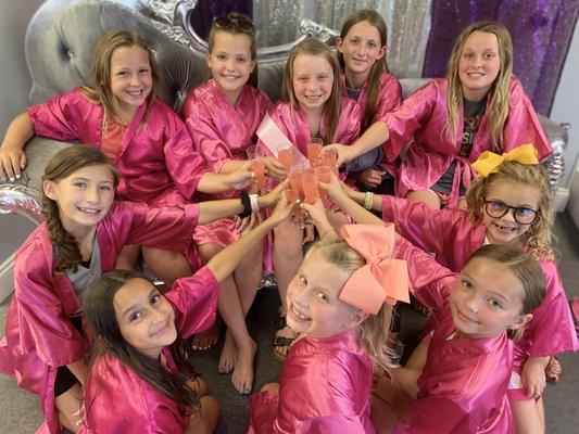 Aglow Pamper Party & Paint and Sip