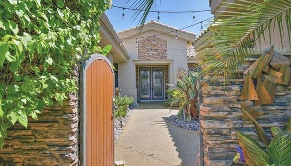 Ashley Magallon - Realtor