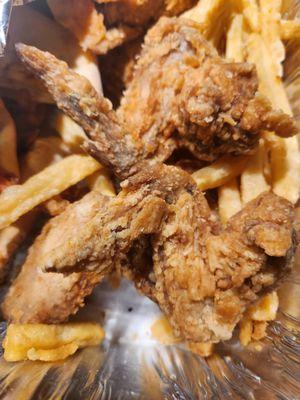 The wings they was old and refried.