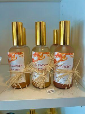 Indulge in the shimmering glow of our all-natural oils infused with glitter--available in bronze, gold, and copper hues.