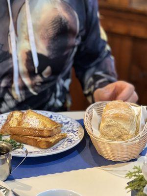 The Blue Owl Restaurant & Bakery