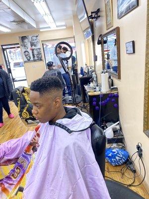 Dame with the clean skin fade