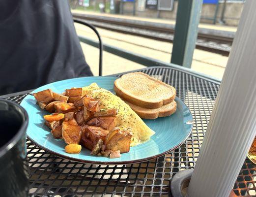 Flavorful omelette and potatoes!