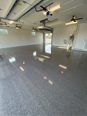 Flake floor