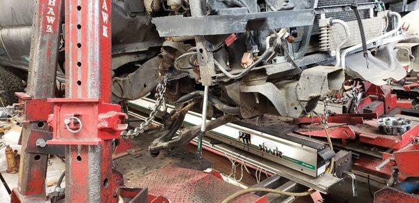 Right Track Frame & Unibody Repair