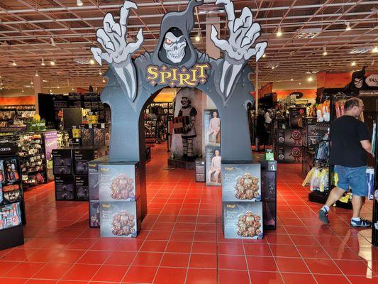 Spirit Halloween