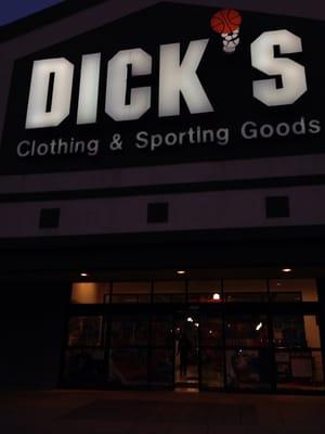 DICK'S Sporting Goods