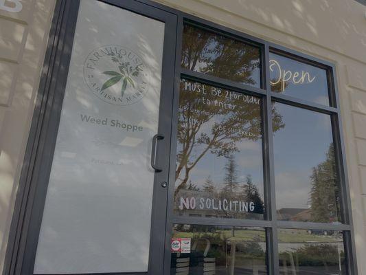 Our Petaluma storefront is now open! Visit us at 1333 N McDowell Blvd, Suite B -- in-store shopping and delivery available.