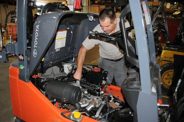 Forklift Service / Repair Technician