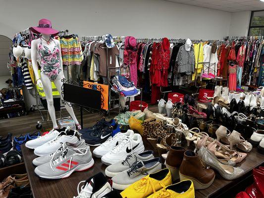 New and used men's shoes, women's shoes & clothing for every season!
